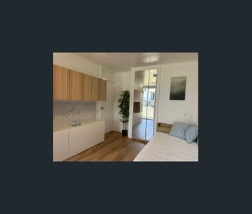 5C/240 - Student Accommodation short walk to UQ St Lucia campus - Photo 1