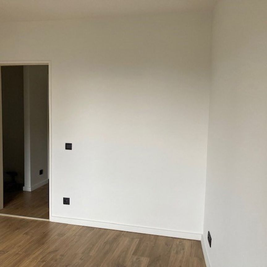 Appartement - Te huur - Photo 1