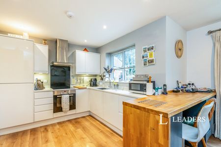 2 bedroom house to rent Violet Close, Bognor Regis, West Sussex, PO21 - Photo 5