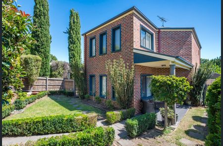 Perfect House with Perfect Location - Photo 4