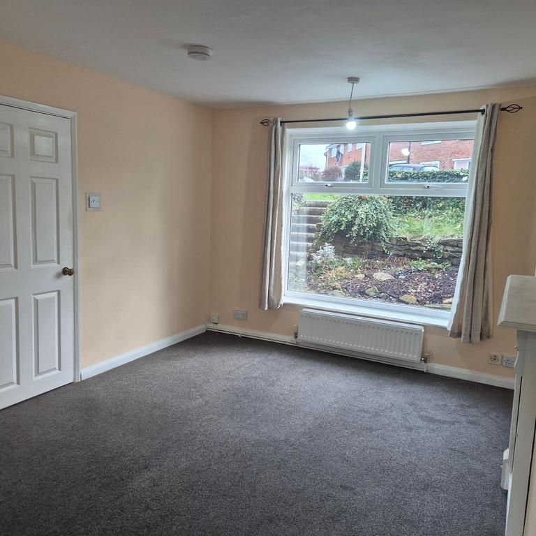 2 bedroom end of terrace house to rent - Photo 1