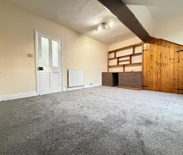 4 bedroom terraced house to rent - Photo 3