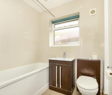 3 bedroom house to rent - Photo 2