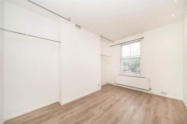 Queens Road, SE14, London - Photo 1