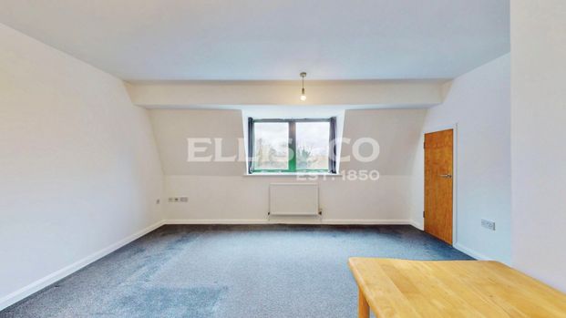 William Perkin Court, UB6, Greenford - Photo 1
