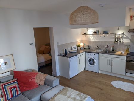 1 Bed Flat, Bishopston, BS7 - Photo 4