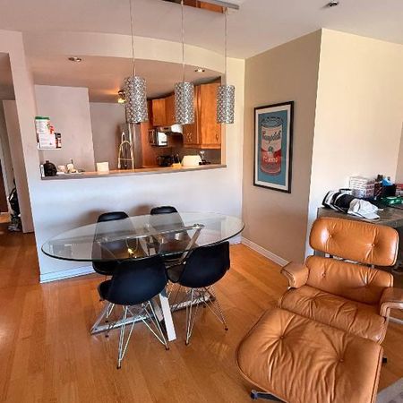 Appartement grand 3 1/2 centre-ville - Photo 3