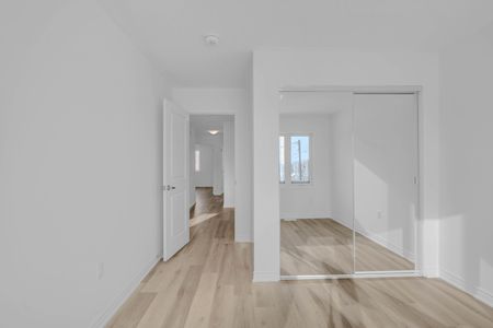 For Lease - 16 Ivory Road, Barrie, Ontario - Photo 4