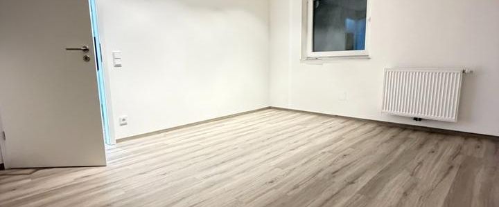 Moderne 2-Zimmer Dachgeschosswohnung (ca. 60 m²) – komplett sanie - Photo 1