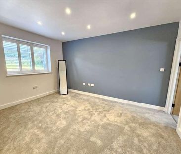 Sunnyside, London Road, Chalfont St. Giles, Buckinghamshire, HP8 - Photo 6