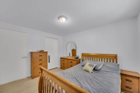 For Lease - 255 Prosperity Drive, Kitchener, Ontario - Photo 2