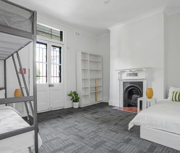 Darlington - Photo 4