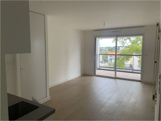 2 Pièces BRUZ – - Photo 1