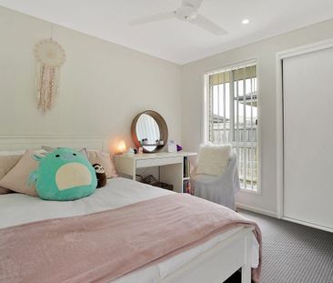 Fabulous 3 bedroom home - Photo 1