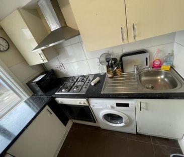 1 bedroom flat to rent - Photo 6