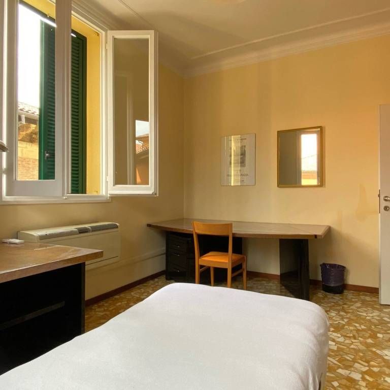 AMPIO APPARTAMENTO PER STUDENTI IN CENTRO STORICO - Foto 1