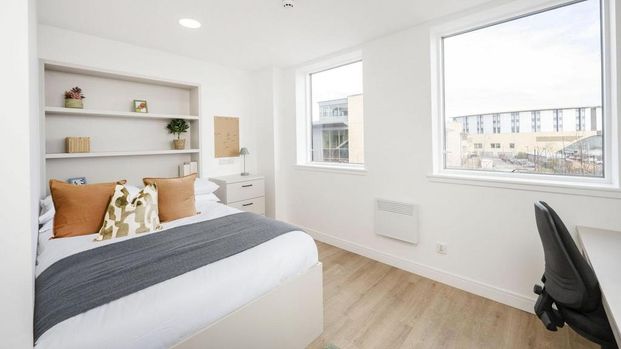 Studio to rent - Photo 1