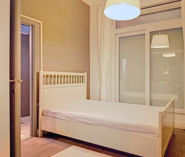 Appartement te huur in Elsene met 1 slaapkamer - Photo 1