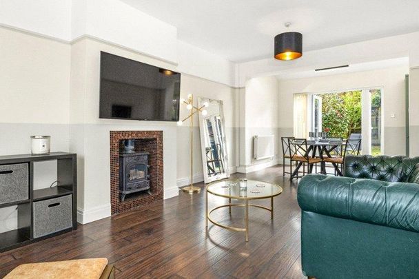 3 bedroom semi-detached house to rent - Photo 1