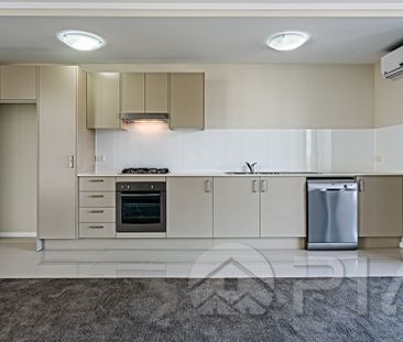 Unrivalled Location, Superior Modern 2 bedrooms!!! - Photo 6