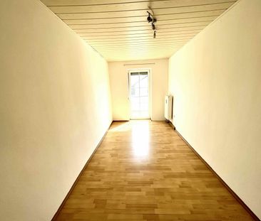 3-Zimmer Wohnung mit gratis Einbauküche und Balkon - Foto 4