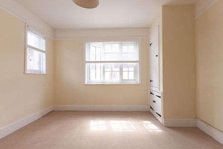 2 bedroom cottage to rent - Photo 2