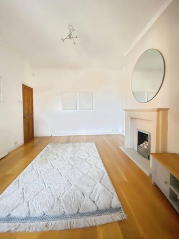 3 bedroom flat to rent - Photo 5