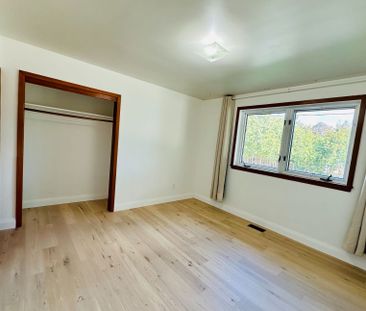 For Lease - 188 Maple Avenue, Richmond Hill, Ontario - Photo 2