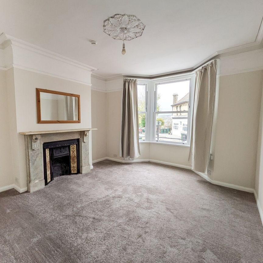 2 Bed Flat, Compton Road, BN1 - Photo 1