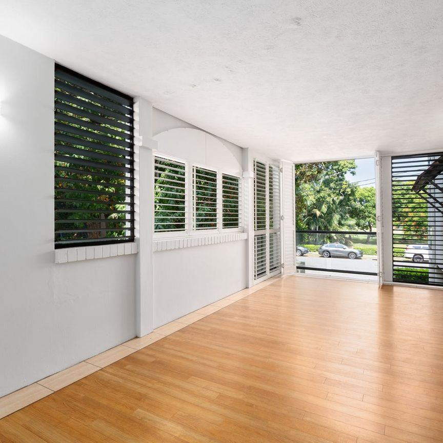 2 Bedroom Unit in Heart of New Farm - Photo 1