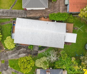 Charming Family Home in Blockhouse Bay - Photo 2