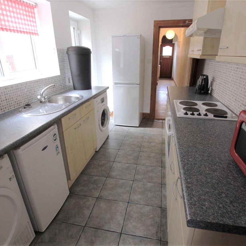 4 bedroom terraced house to rent - Photo 1