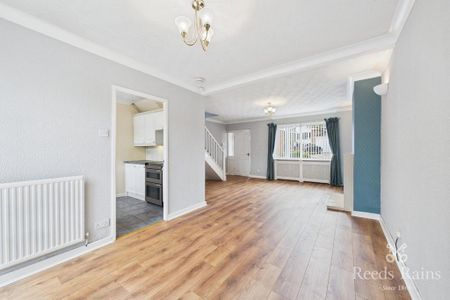 3 bedroom detached house to rent - Photo 3