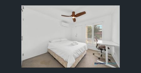 Fully Furnished Stylish Townhouse Living in the Heart of Camp Hill - Photo 4