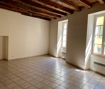 Location Appartement 3 pièces 69m² CAHORS 46000 - Photo 2