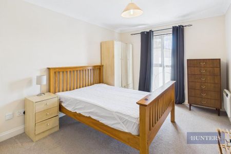 2 bedroom flat to rent - Photo 3