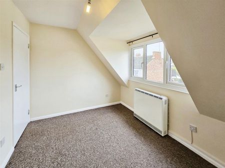 2 Bedroom Flat to Rent in Moor Road, Rushden, Northants, NN10 - Photo 5