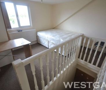 5 Bed - Pitcroft Avenue, University Area - Photo 4