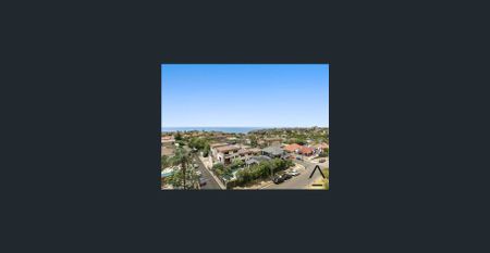 Two Bedroom Apartment in Great Location - Photo 2