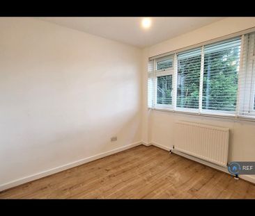 3 bedroom end of terrace house to rent - Photo 6