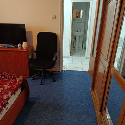 Tineretului stradal cu centrala - Fotografie 1