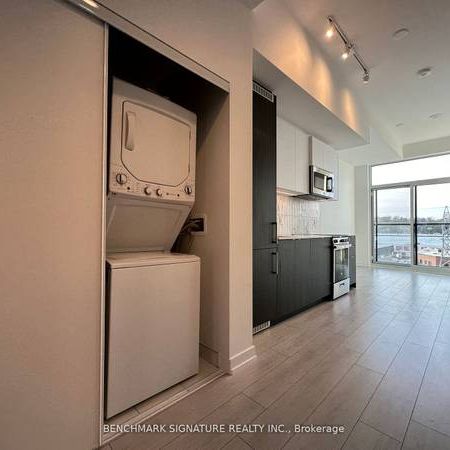 ANNEX BRAND NEW 1+1 CONDO PARKING AVAILABLE - Photo 4