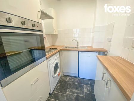 1 bed studio flat to rent in Flat 18, Crag Hall - Photo 3