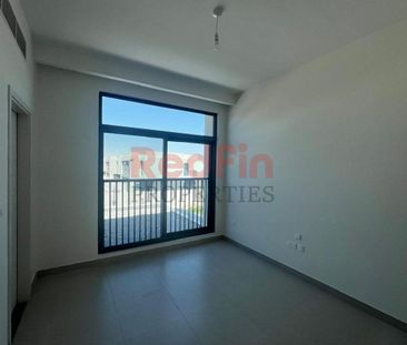 Modern Design Villa | Roof Terrace and Study Room - Photo 2