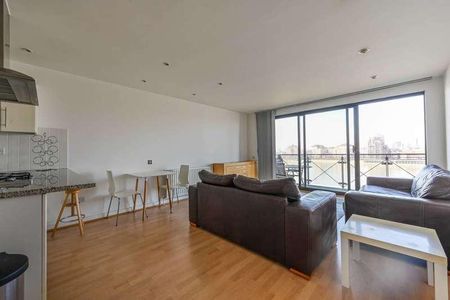 Ocean Wharf, Isle Of Dogs, E14 - Photo 2