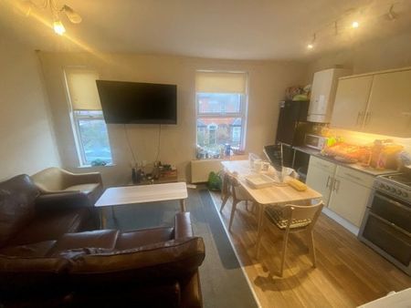£125pppw 4 beds South Road, West Bridgford, NG2, Property for rent - Photo 2