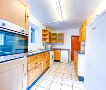 5 bedroom semi-detached house to rent - Photo 1