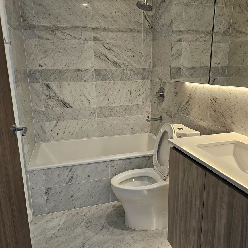 For Lease - 19 Bathurst Street Unit# 2901, Toronto, Ontario - Photo 1
