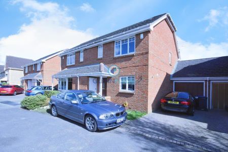 3 bedroom terraced house to rent - Photo 5
