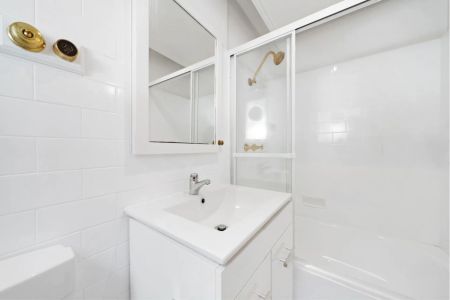 Unit 2/72 Withers Street, - Photo 5